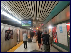 Toronto subway 03